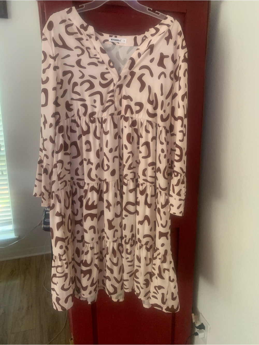 Animal giraffe Print Tiered V-Neck Dress in Cream and Brown
